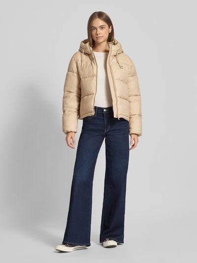 Tommy Jeans Regular Fit Steppjacke mit Kapuze Taupe 1