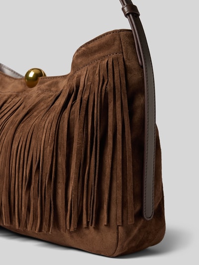 Produktfoto, Shoulder Bag aus echtem Leder Modell 'SFERA' von FURLA in Braun mit Fransenbesatz, Magnetverschluss und verstellbarem Schulterriemen, glatte und weiche Textur, Detailaufnahme