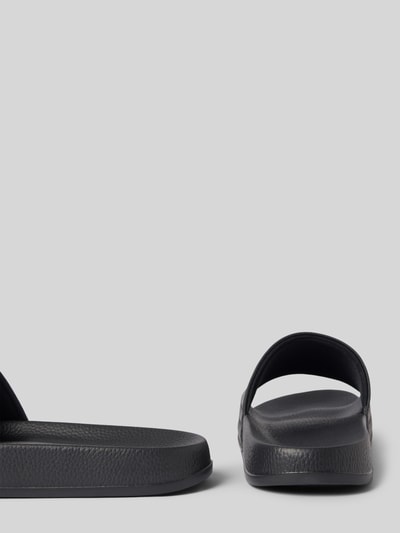 Carhartt Work In Progress Slippers met labelopschrift Zwart - 2