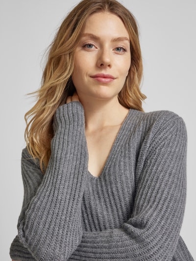 (The Mercer) N.Y. Strickpullover aus Kaschmir mit V-Ausschnitt  Mittelgrau Melange 3