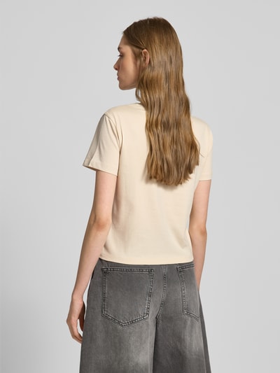 Calvin Klein Jeans T-shirt z wyhaftowanym logo i okrągłym dekoltem Beżowy 5