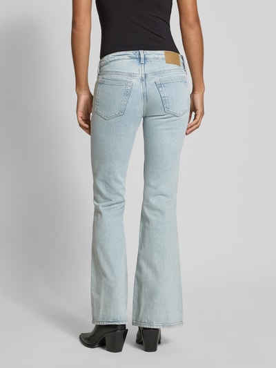 WEEKDAY Jeansy rozkloszowane z mieszanki bawełny Jasnoniebieski 5