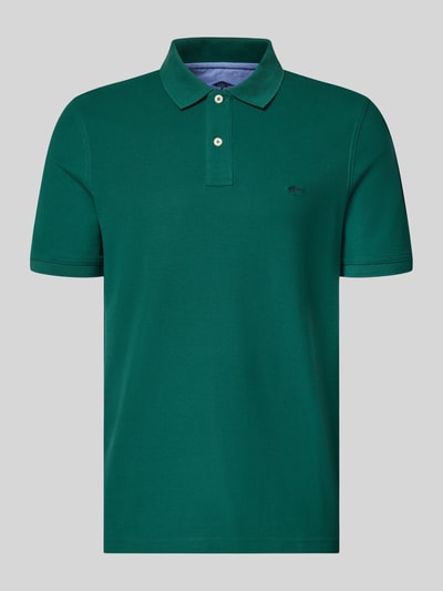 Produktfoto, Regular Fit Poloshirt mit Logo-Stitching von Fynch-Hatton in Dunkelgrün, reine Baumwolle, Polokragen, kurzärmeliges Design