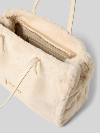 VALENTINO BAGS Torba shopper z imitacji futra z detalem z logo model ‘SPECIAL FADIA’ Écru 4