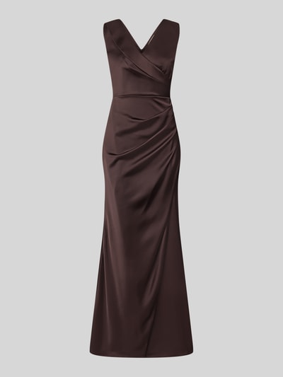 Produktfoto, Abendkleid mit Raffungen von Rinascimento aus braunem Satin mit V-Ausschnitt, körpernaher Passform und ärmellosem Design.