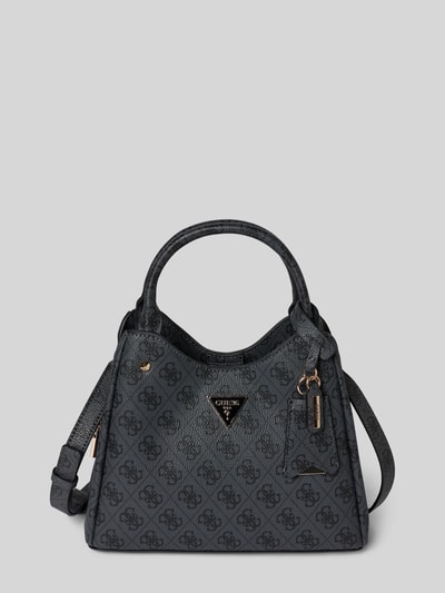 Produktfoto, Handtasche mit Logo-Muster Modell 'ECO MERIDIAN II' von Guess, Label-Applikation, Tragehenkel, Schulterriemen, Hauptfach mit Reißverschluss, Maße 27x21x12 cm, Schulterriemen 120 cm.