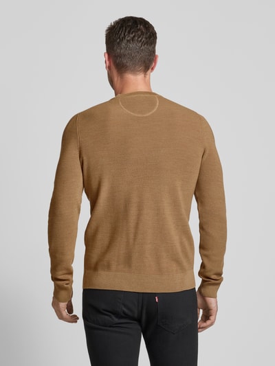 Brax Sweter z dzianiny z detalem z logo model ‘ROY’ Camel 5