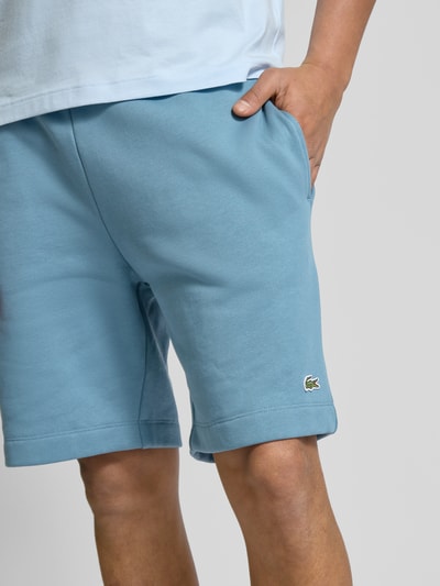 Lacoste Regular Fit Sweatshorts mit elastischem Bund Rauchblau 3