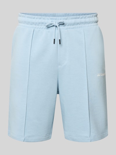 Produktfoto, Sweatshorts met logo model 'KANE' van Jack & Jones in lichtblauw katoenmix, relaxed fit, elastische band, logoprint, bandwijdte maat M 42 cm, binnenbeenlengte maat M 19 cm