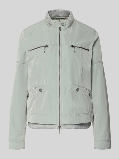 Produktfoto, kurtka Jacke mit Zweiwege-Reißverschluss von Amber & June, kolor jasnoszary, krój regular fit, stójka, zamek błyskawiczny dwustronny, kieszenie na piersi zapinane na zamek, wpuszczane kieszenie z zapięciem na guzik, długość tyłu w rozmiarze 36: 56 cm, szerokość ramion w rozmiarze 36: 42 cm, szerokość klatki piersiowej w rozmiarze 36: 51 cm, długość rękawów w rozmiarze 36: 60 cm