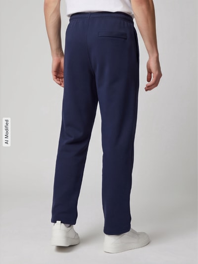 Nike spodnie dresowe w kroju regular fit z mieszanka bawełny                                                                                                                                                                                                                                                                              ' Ciemnoniebieski 5