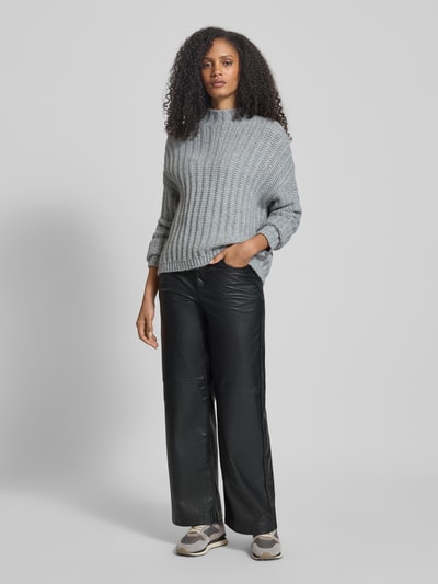 VILA Wide Fit Stoffhose in Leder-Optik Modell 'Annie' Black 1