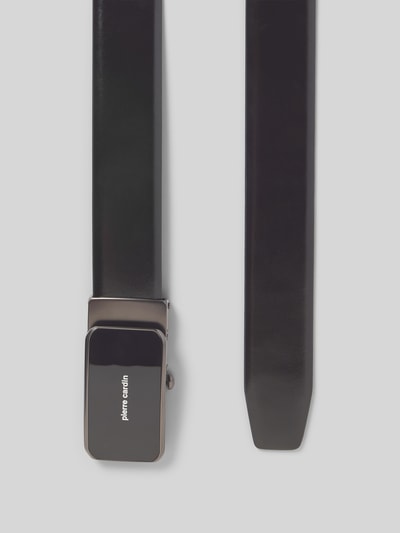 Produktfoto, Gürtel aus Leder mit Label-Detail von Pierre Cardin, Herren Gürtel klassisch geformt, Automatik Glanz Schließe, 4 cm breit, schwarzes Echtleder, Label-Detail auf Schließe sichtbar