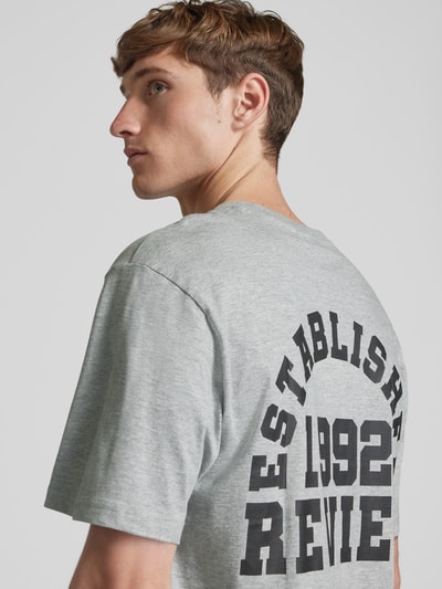 REVIEW Regular Fit T-Shirt aus Baumwoll-Viskose-Mix Hellgrau Melange 3