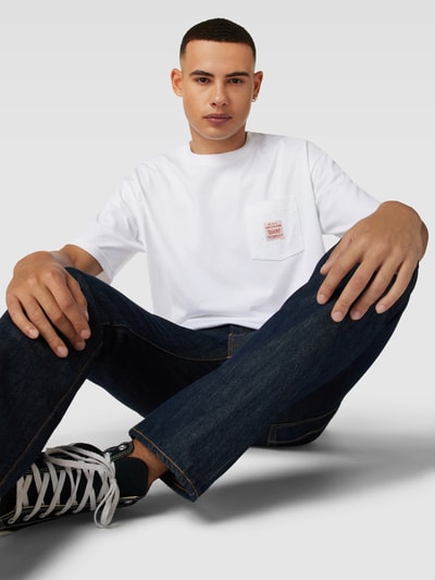 Levi's® T-shirt z kieszenią na piersi Biały 3