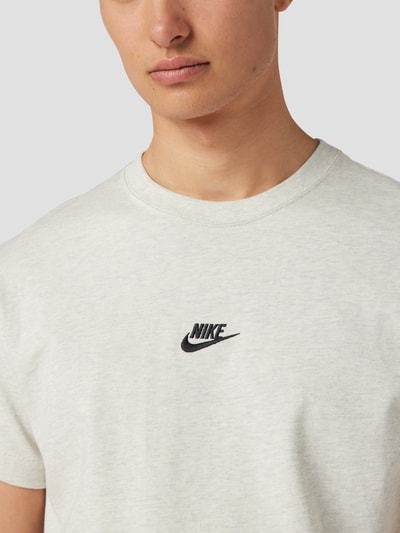 Nike T-Shirt mit Label-Stitching Sand Melange 3