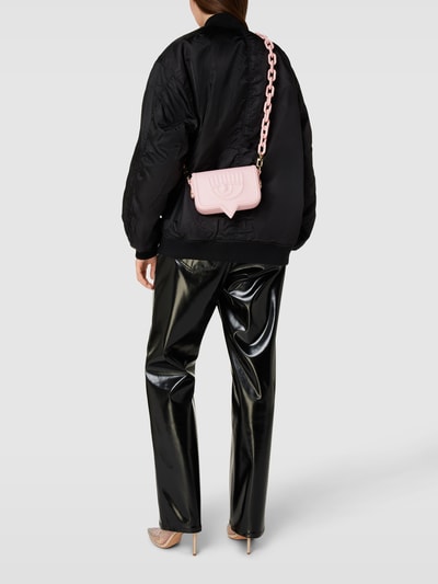 Chiara Ferragni Umhängetasche mit Label-Details Modell 'EYELIKE' Pink 1