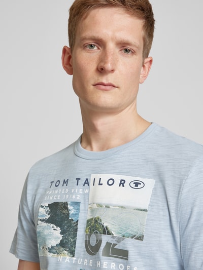 Tom Tailor T-shirt z nadrukiem z motywem z logo Szaroniebieski 3