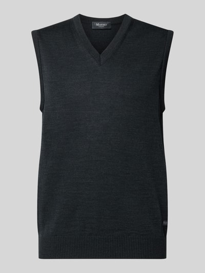 Produktfoto, Pullunder aus Schurwolle mit V-Ausschnitt von MAERZ Muenchen, reine Schurwolle in Dunkelgrau, feine Strickstruktur, Regular Fit, Label-Detail.