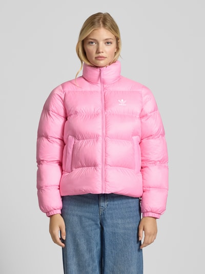 adidas Originals Kurtka pikowana z wyhaftowanym logo Różowy 4