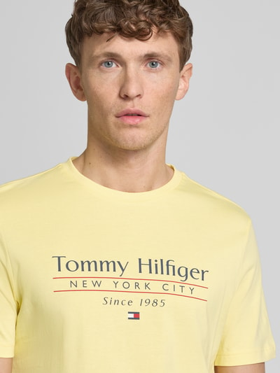 Tommy Hilfiger T-Shirt mit Label-Print Gelb 3