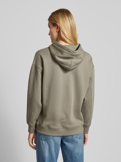 Jake*s Casual Oversized Hoodie mit Label-Print Schilf 5