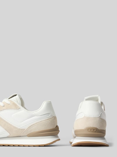Produktfoto, Sneaker mit Logo Detail Modell 'MAXIMA' von Marc O'Polo, wielokolorowa optyka, zaokrąglony nosek, płaski obcas, sznurowanie, detal z logo, tekstura zamszu i gładkiej skóry, beżowy i biały kolor