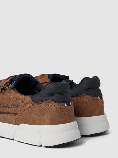 Tom Tailor Sneaker mit Label-Details Cognac 3