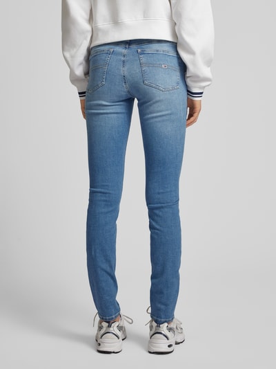 Tommy Jeans Jeansy o kroju slim fit z 5 kieszeniami model ‘SOPHIE’ Jeansowy niebieski 5