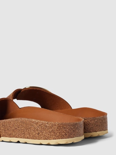 Birkenstock Pantoletten mit Dornschließe Modell 'MADIRD' Cognac 2