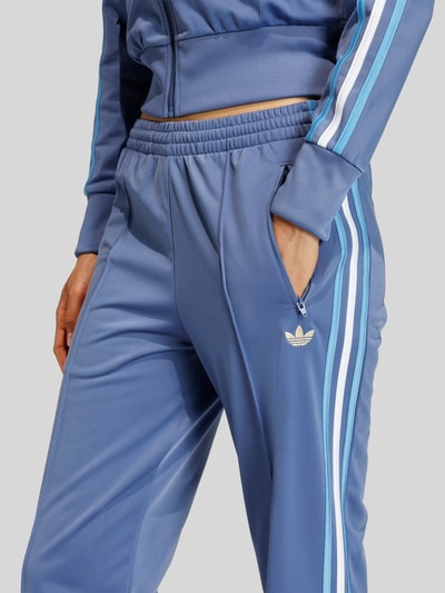 adidas Originals Trainingshose mit Logo Stitching Blau 6