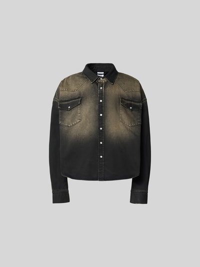 Produktfoto, Relaxed Fit Jeanshemd im Used-Look von VETEMENTS aus reiner Baumwolle in Schwarz mit Brusttaschen und durchgehender Knopfleiste.