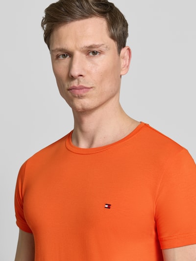 Tommy Hilfiger T-shirt o kroju slim fit z mieszanki bawełny Pomarańczowy 3