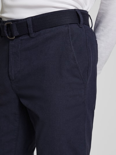 MCNEAL Slim Fit Stoffhose mit Gürtel Marine 3