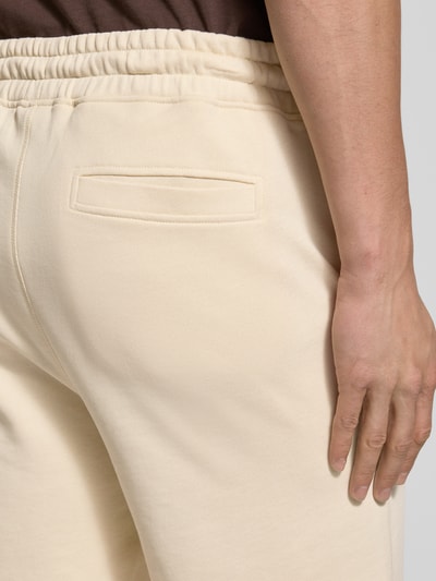 BOSS Orange Regular fit sweatshorts van puur katoen Ecru - 3