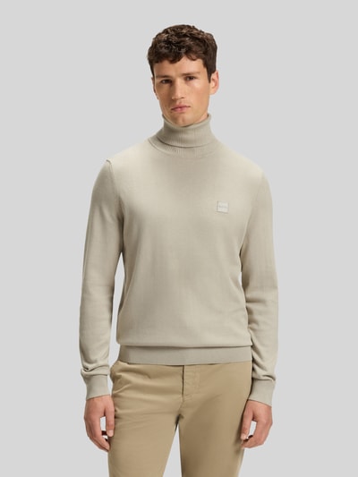 BOSS Orange Rollkragenpullover mit Logo-Patch aus Kaschmir Sand 4