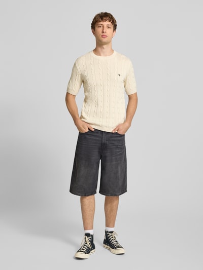 REVIEW Slim Fit T-Shirt in Strick-Optik Ecru 1