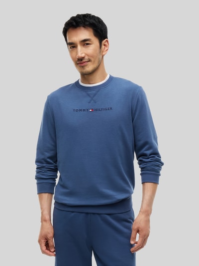 Tommy Hilfiger Bluza o kroju regular fit z czystej bawełny z napisem z logo Niebieski 4