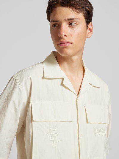 Multiply Apparel Oversized Freizeithemd mit Brusttaschen Offwhite 3