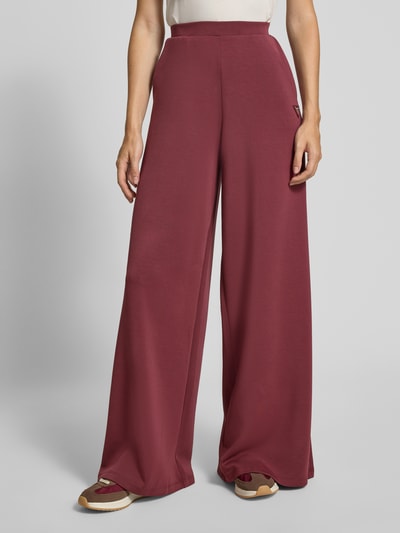 Guess Activewear Wide leg stoffen broek met labelapplicatie, model 'OLYMPE' Bordeaux - 4