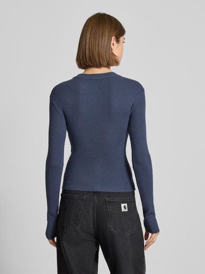 Pieces Sweter o kroju slim fit z dzianiny z mieszanki wiskozy model ‘MIRA’ Metaliczny niebieski 5