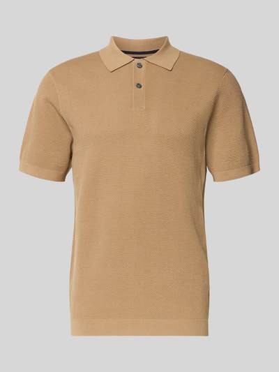 Produktfoto, Slim Fit Poloshirt mit Strukturmuster Modell 'Johan' von Christian Berg Men, reine Baumwolle, kurzärmelig, Polokragen, beige Textur