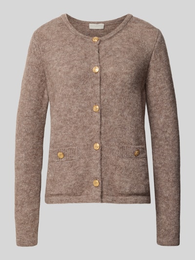 Produktfoto, Strickjacke mit Rundhalsausschnitt und Knopfleiste von Milano Italy in Braun, Regular Fit, aufgesetzte Taschen, strukturierte Textur.