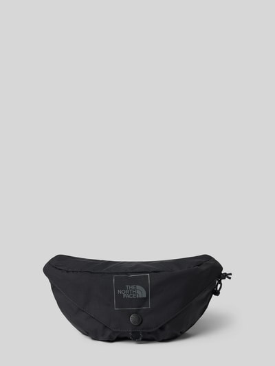 Produktfoto, schwarze Bauchtasche mit Logo-Print Modell 'Glen' von The North Face, sichtbare Reißverschlüsse und Textur, neutraler Hintergrund