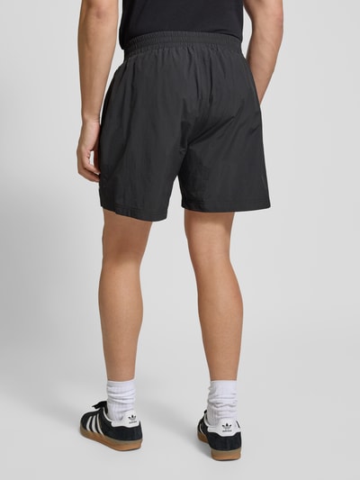 BLKVIS Regular Fit Shorts mit Logo-Stitching Black 5