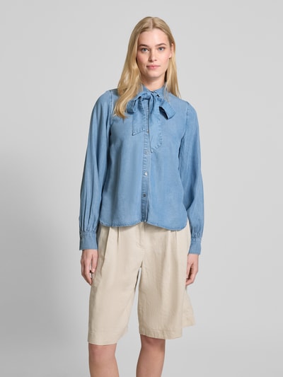 Christian Berg Woman Selection Regular Fit Schluppenbluse mit Knopfleiste Jeansblau 4