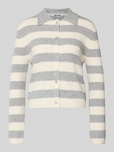 Produktfoto, Strickjacke mit Streifenmuster und Polokragen von Review, Slim Fit, Material-Mix mit Stretch-Anteil, Knopfleiste, creme und grau
