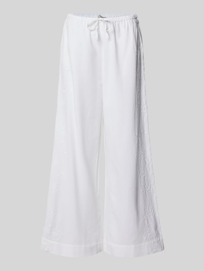 Produktfoto, weiße Hose mit Stitchings Modell 'Heifa' von Neo Noir aus reiner Baumwolle, Wide Leg, elastischer Bund, Tunnelzug