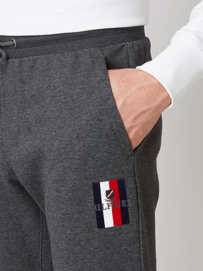 Tommy Hilfiger Joggingbroek met geborduurd logo  Grafiet - 3