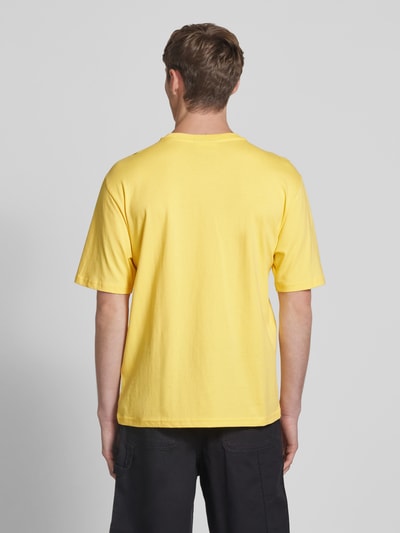 REVIEW Regular Fit T-Shirt aus Baumwoll-Viskose-Mix Pastellgelb 5